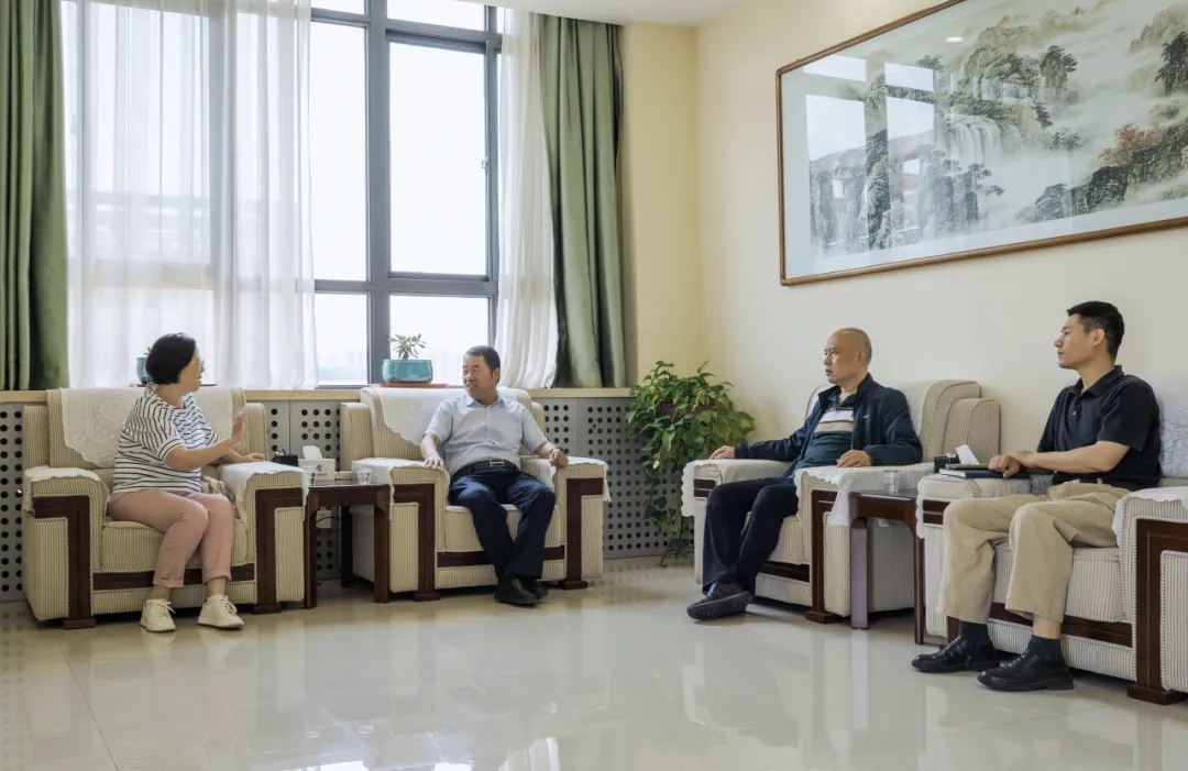 西安觉醒元宇宙公司受邀走进西铁院，共绘AI赋能教育新蓝图！